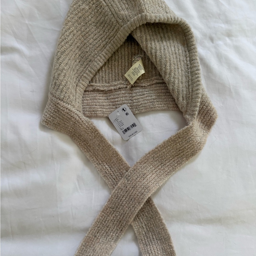 Free People Balabonnet in Oatmeal NWT - Picture 3 of 4